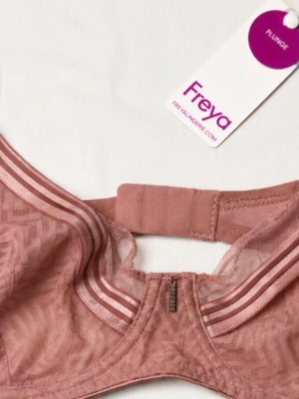 Freya Plunge Underwire Bra – Rose Dust Pink – NWT – US 28DDD